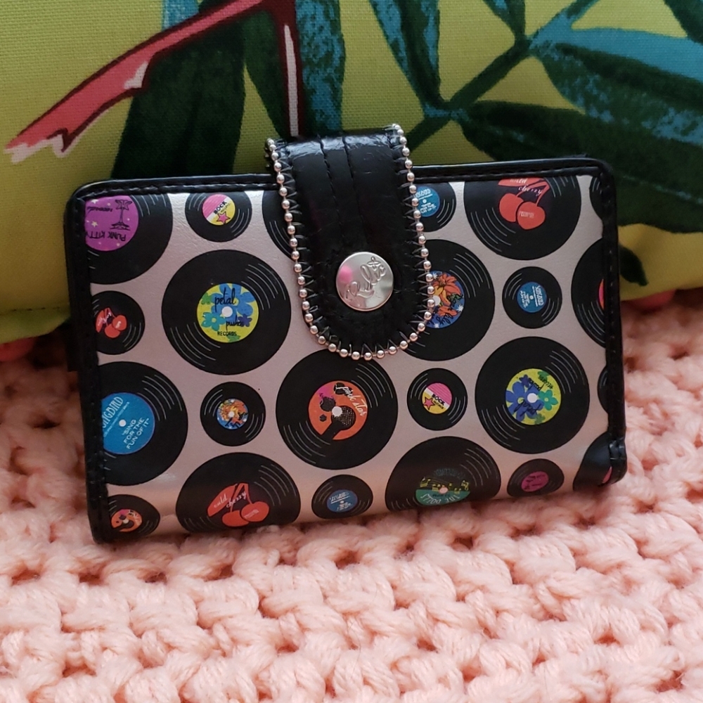 Relic wallet